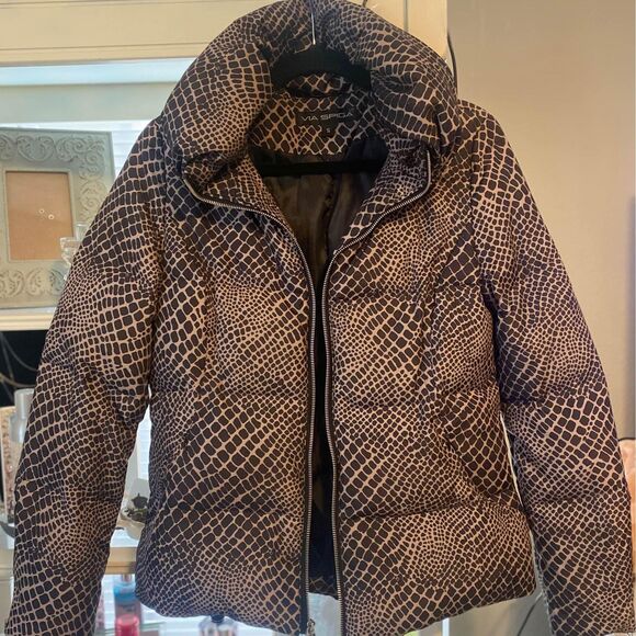 Women’s Via Spiga Down Filled Puffer Jacket 
Size Small - Picture 3 of 10